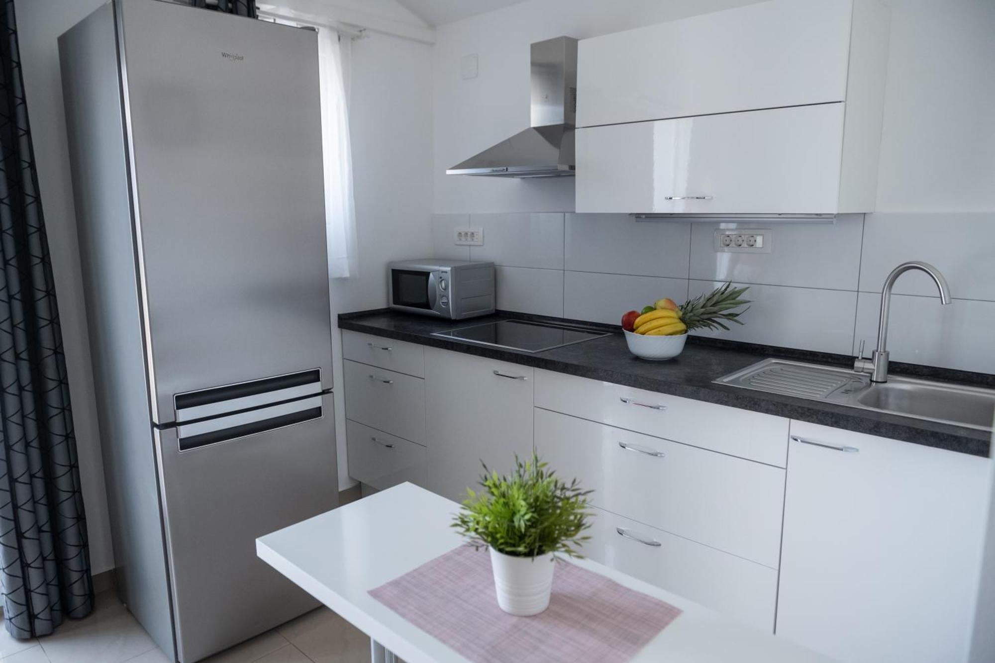 Apartments Solta Rogač Екстериор снимка