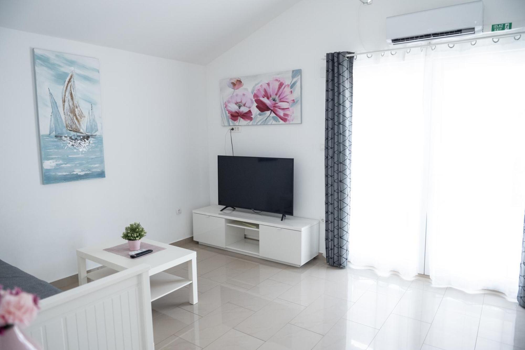 Apartments Solta Rogač Екстериор снимка